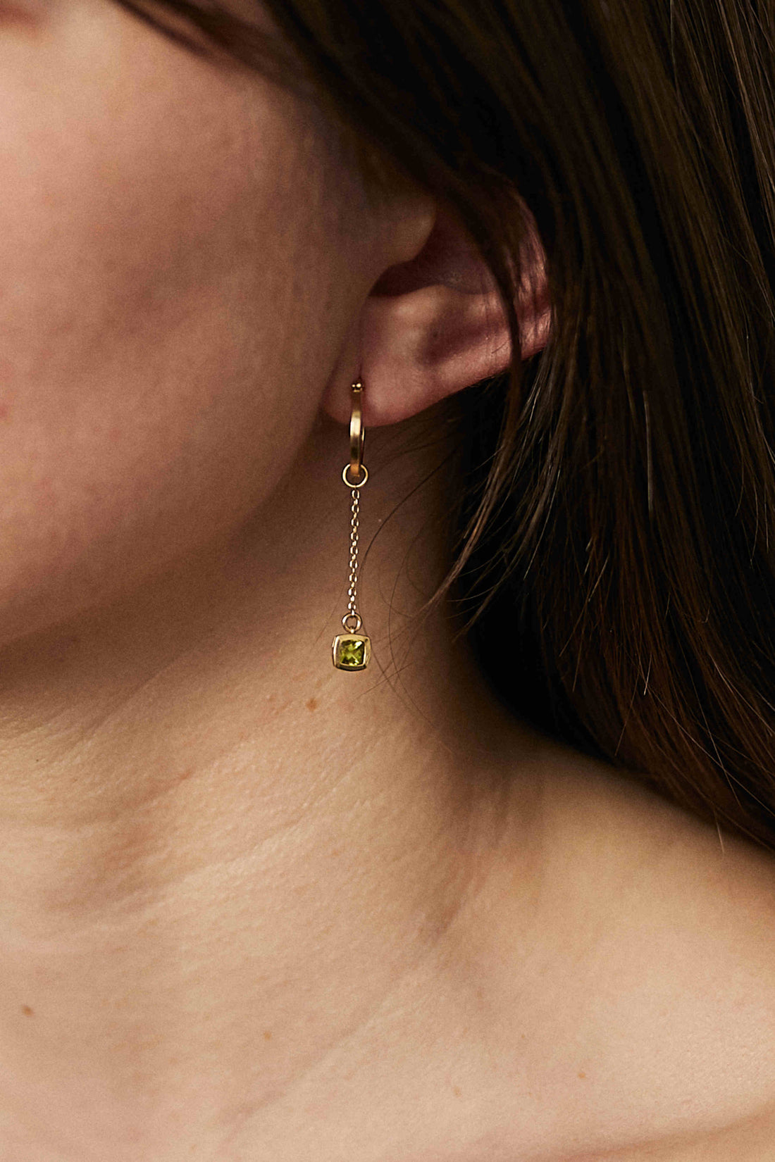 Charms peridoto de oro de 18 quilates con piedras naturales peridoto de Adalia Concept modelo 