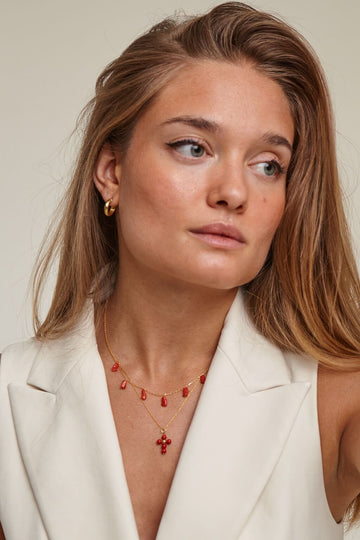 Collar Adalia concept Lanzarote oro de 18 quilates con corales