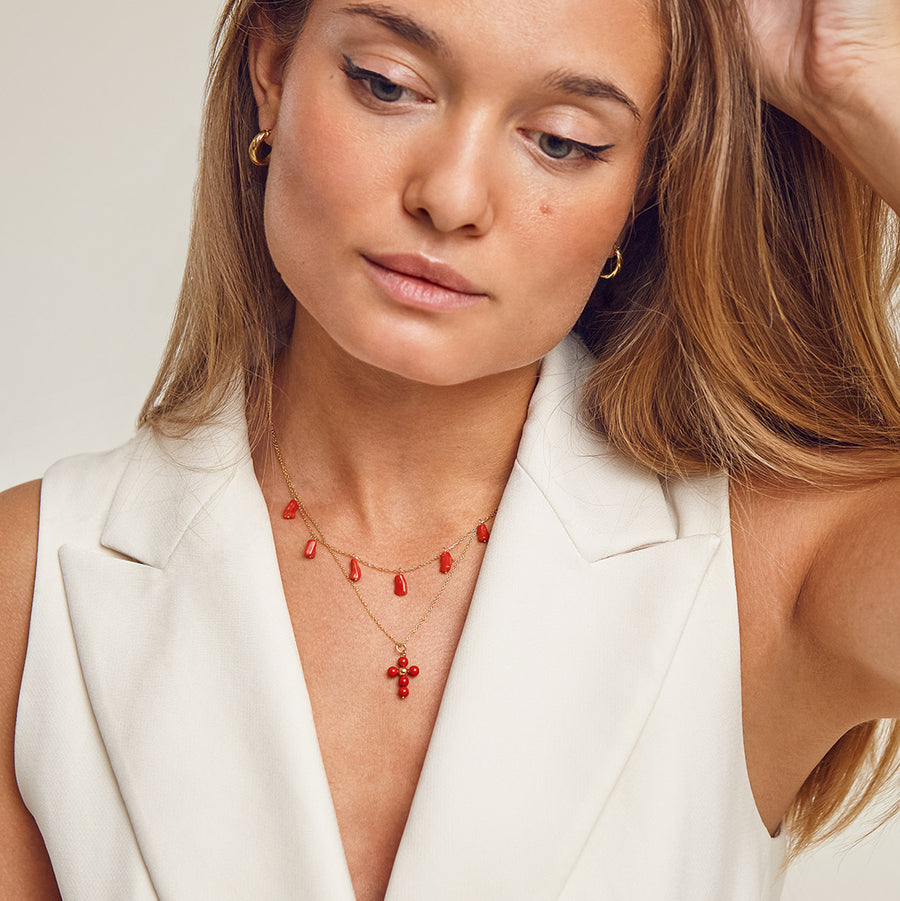 Collar Adalia concept Lanzarote oro de 18 quilates con corales